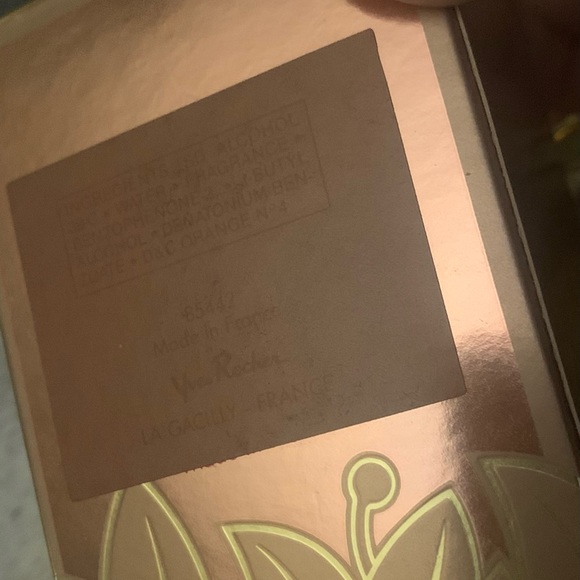 VINTAGE- It’s new in the box-but the box looks bad- Yves Rocher - Picture 10 of 15
